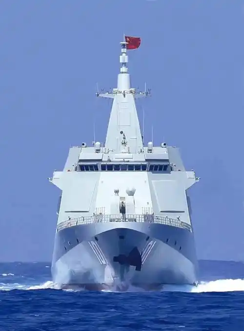 055级驱逐舰101南昌舰驱逐舰方面北海舰队除055外还有3款12艘大型驱逐