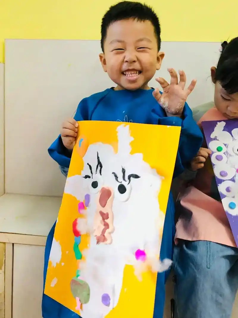 爱画画的小朋友 #开心小男孩简笔画 #最纯真的笑容  - 抖音