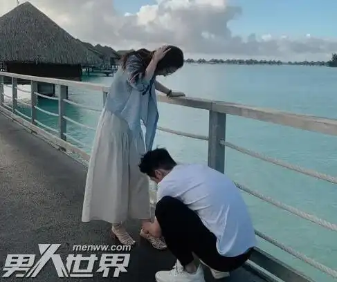 男生肯为你系鞋带意味着什么男生会主动帮女生系鞋带吗