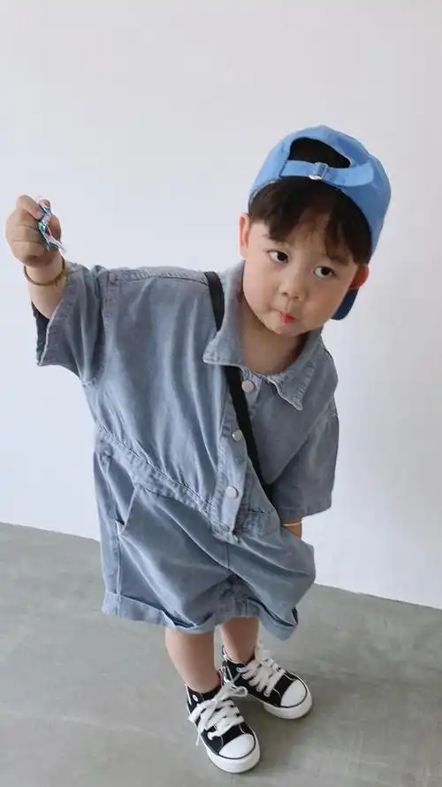 超级可爱萌娃李浠晗呆萌迷人写真