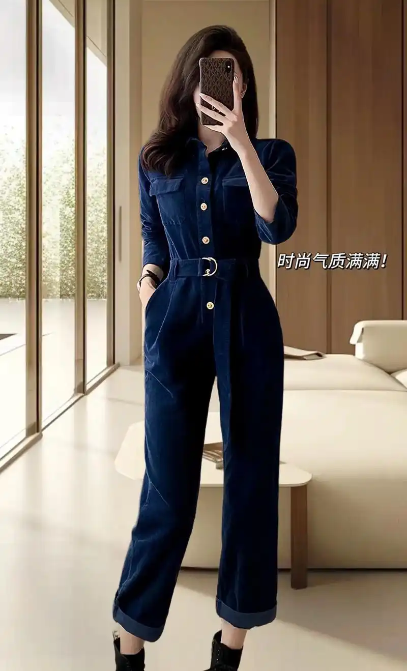 时尚高腰连体裤,显瘦气质! 姐妹,这米兰设计师款工装阔腿连体 - 抖音