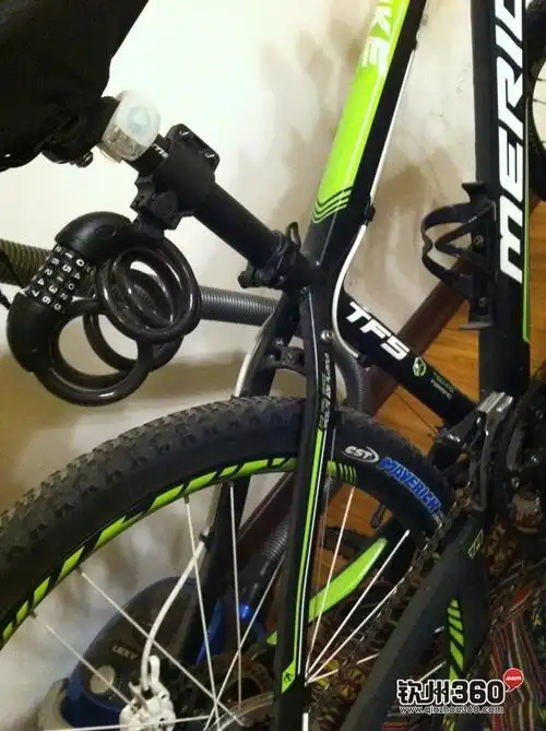 商品区出售999成新美利达公爵700