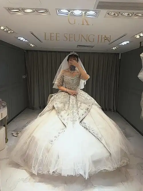 gracekelly试纱是穿了梦中情纱的一天