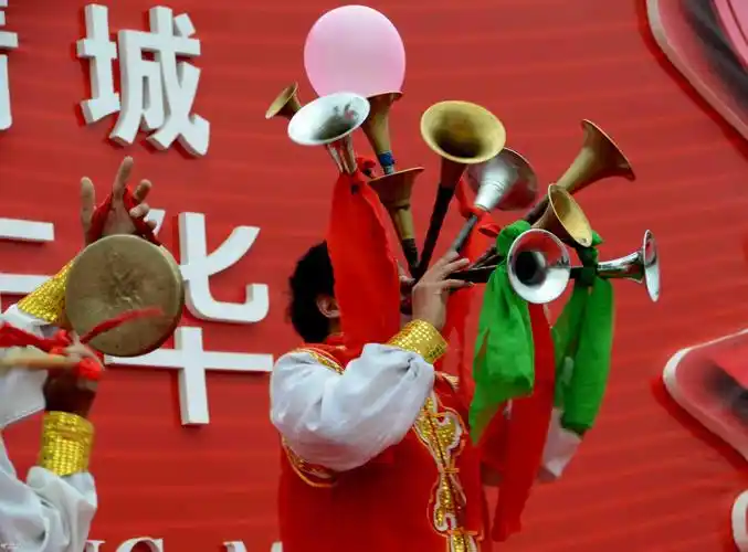 民俗唢呐吹奏绝活