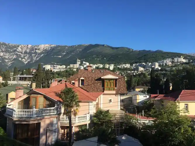 雅尔塔 克里米亚还是很值得一来的,天很蓝!