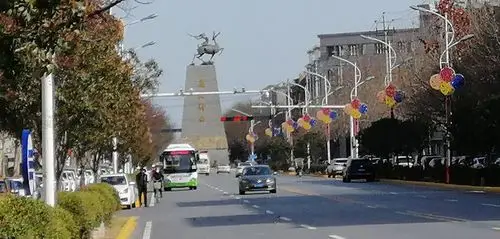 西安高陵区环境优美街道整洁卫生交通秩序井然市民安居乐业