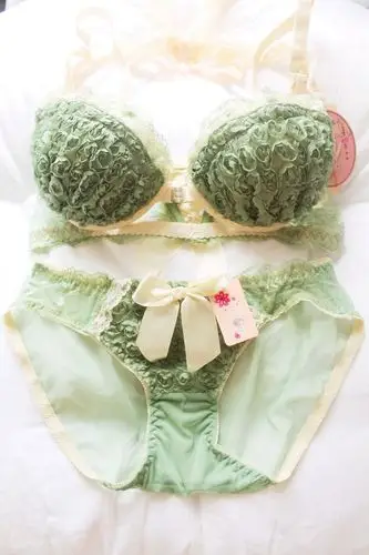 秋冬 前扣立体花朵文胸套装