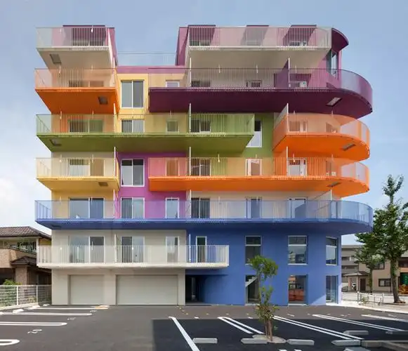 创意挖掘 旅行风游 特色建筑专栏 okazaki building-打造缤纷多彩的