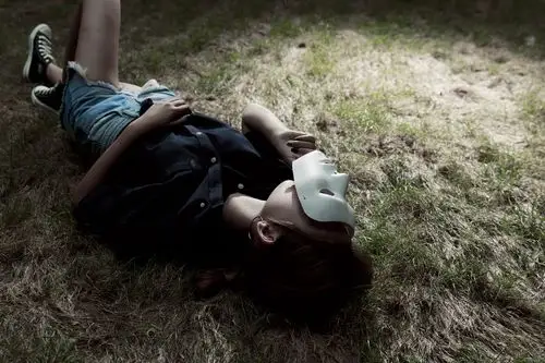 面具人生(红圈里面有孤独)