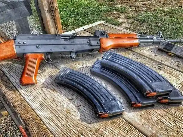 中国最传奇的步枪81式步枪如何将ak47斩于马下成为丛林之王