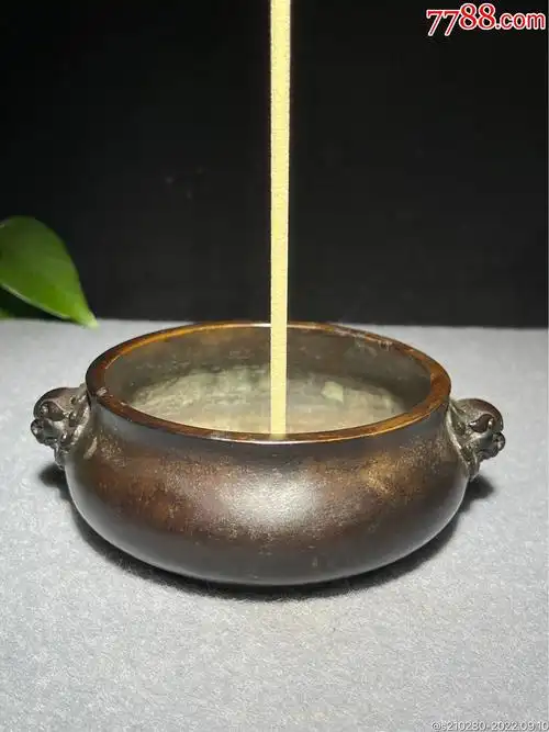 精美狮头铜香炉造型独特皮壳老辣包浆浓厚狮头霸气底部有款