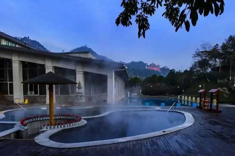 火热进行时谁是四川top温泉你说了算