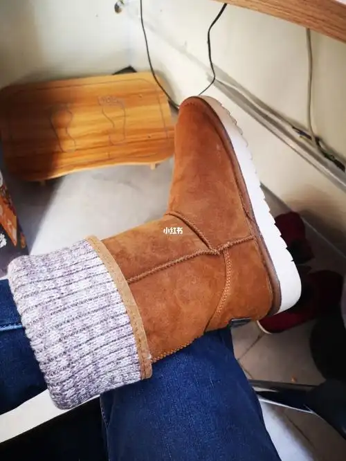 可以垫个鞋垫有个缺点,我今天第一天穿,中午睡觉脱