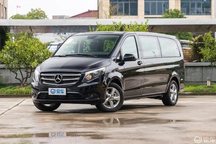 【福建奔驰威霆2018款2.