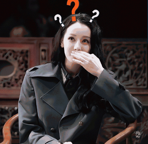 迪丽热巴快吓哭了