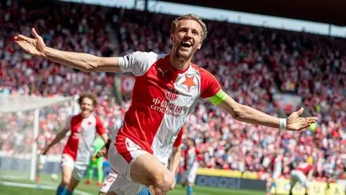 欧冠多特蒙德vs布拉格斯拉维亚前瞻分析:大黄蜂火力全开