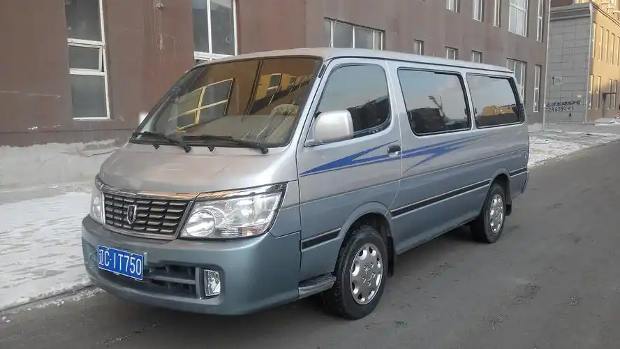 着急低价转让04年9座金杯海狮面包车 2.35万