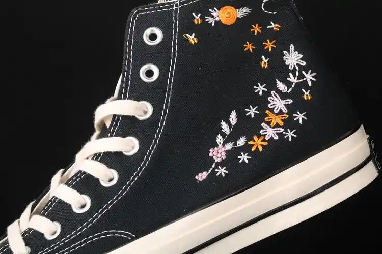 converse 1970s 匡威花卉刺绣花环高帮休闲板鞋 162050c