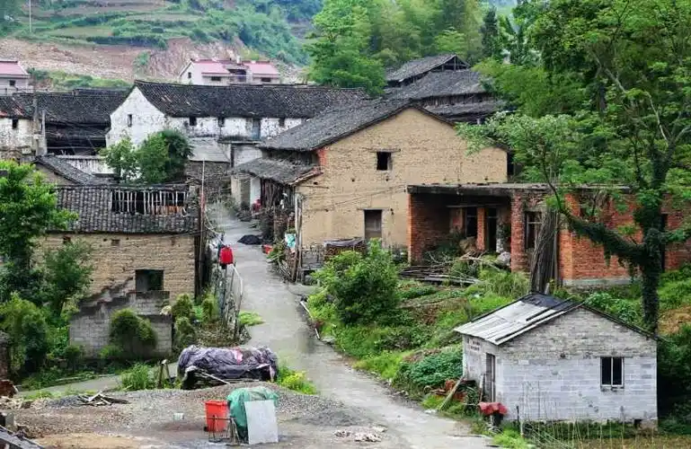 东阳山区等待改造的农村古民居随拍.