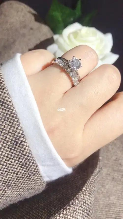 王炸钻戒组合丨1克拉tiffany经典六爪77排戒