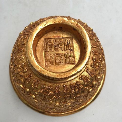 大清乾隆年制篆书底款鎏金碗 乡下老物件古玩收藏 家居摆件 包邮