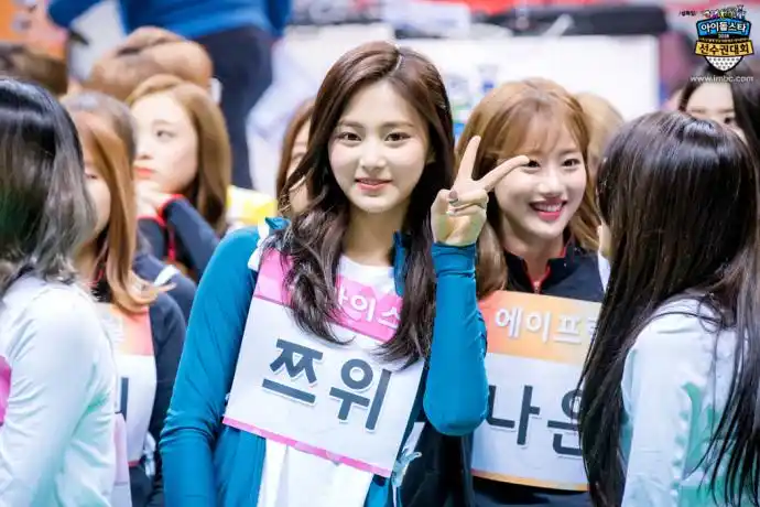 [twice][分享]180212 《偶运会》花絮照再公开 twice家花田盛开啦!