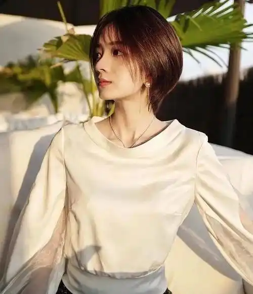 好看减龄短发合集,清爽干练好驾驭显气质_发型_时尚_女生