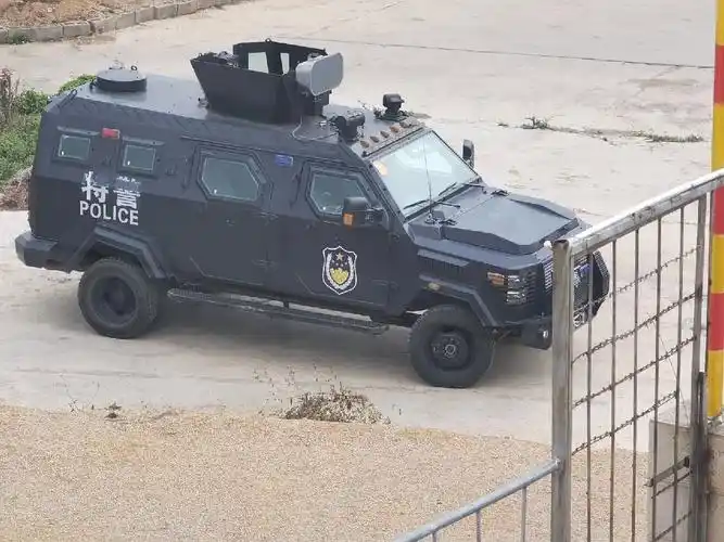 特警装甲车