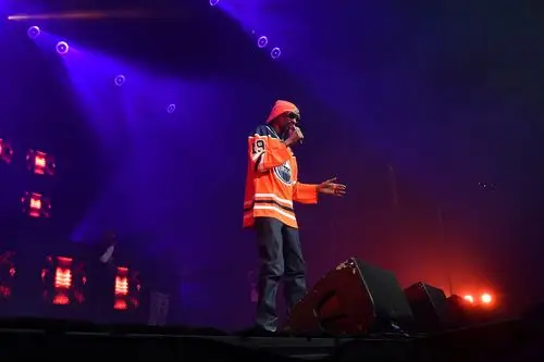 gallery: snoop dogg & friends