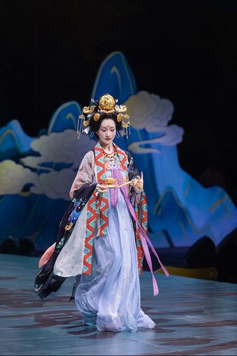 【鹤庐】汉服——敦煌壁画复原唐代供养人华裳秀款——【贵霜】