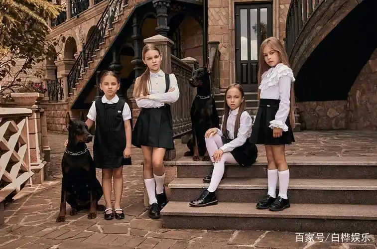 一套校服5000美元!俄罗斯的贵族学校让人咂舌