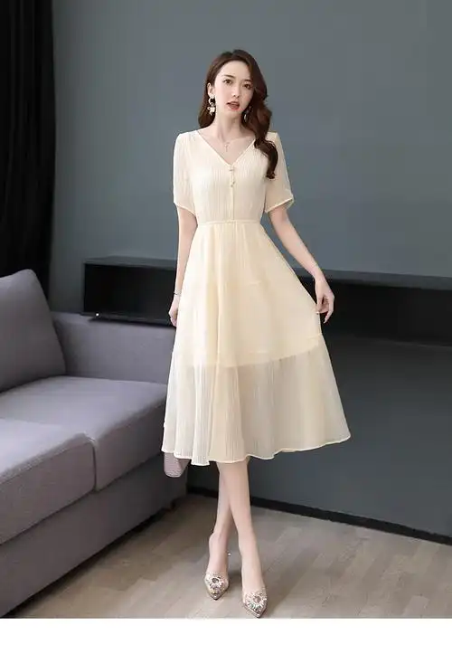 禾城故事连衣裙女夏季2021新款气质流行时尚收腰显瘦初恋长裙仙女裙子