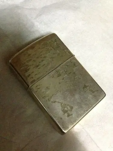 zippo氧化了怎么办. 如图 有什么解决办法? 或者让它全掉色了还好看点