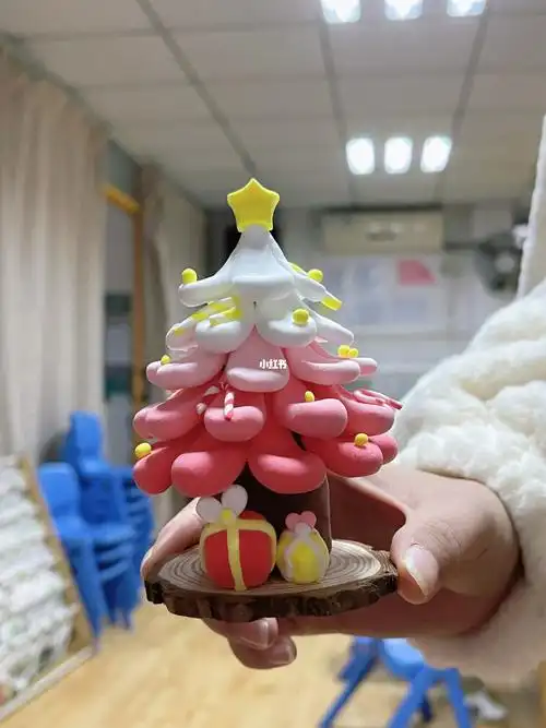 圣诞节  #橡皮泥 #手工圣诞树  超轻粘土做的哦!