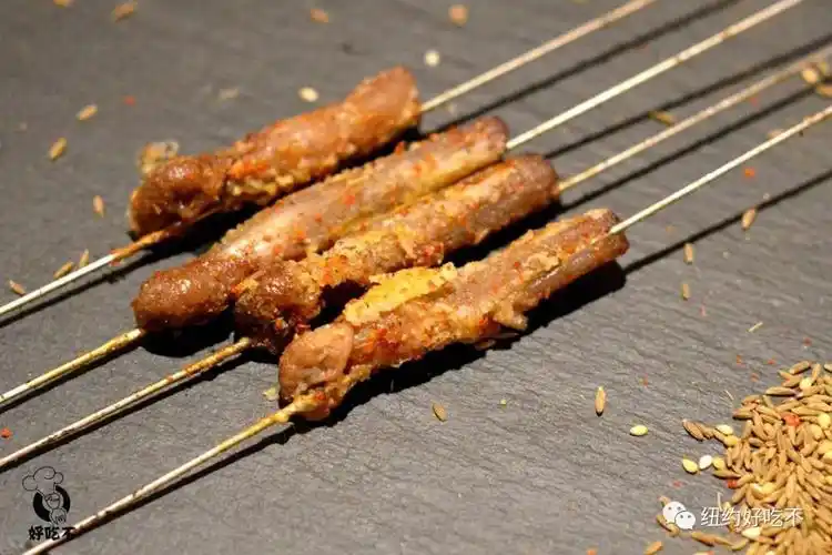 又一家"神级"烧烤店登陆法拉盛!神秘羊四宝/生烤鸡脖/炸鲜奶,