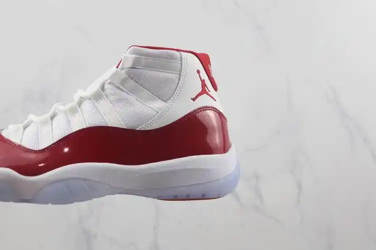 乔丹air jordan 11 retro cherry纯原复刻版本天花板aj11白红色碳板