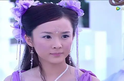 欢天喜地七仙女中有12件漂亮的吊带裙我最喜欢杨蕊的你呢