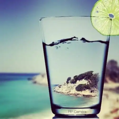 用一杯水的单纯,面对一辈子的复杂.