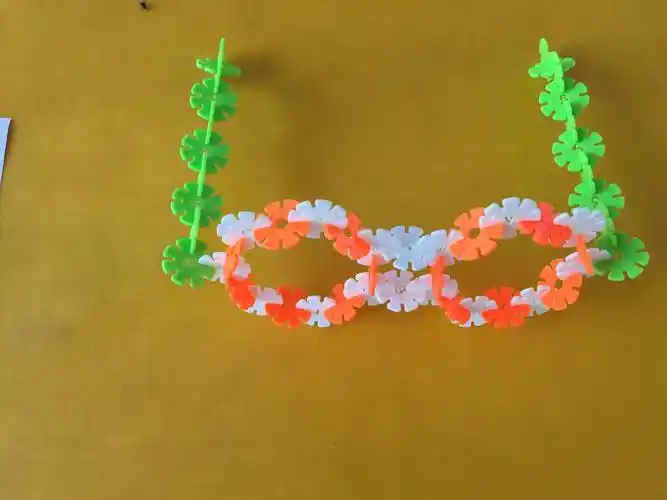 翠峦区中心幼儿园首届教师雪花片拼插大赛