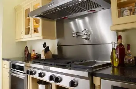 厨房炉灶朝向伏位禁忌灶台朝向什么方位最好