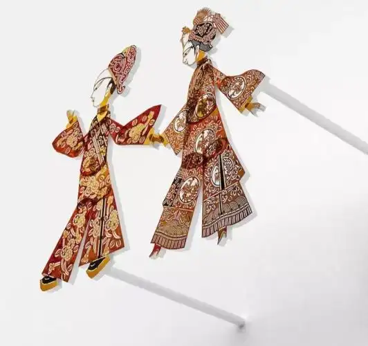 讲皮影戏独具韵味的元素,细节和意趣,从传统皮影戏形式中提取出来,让