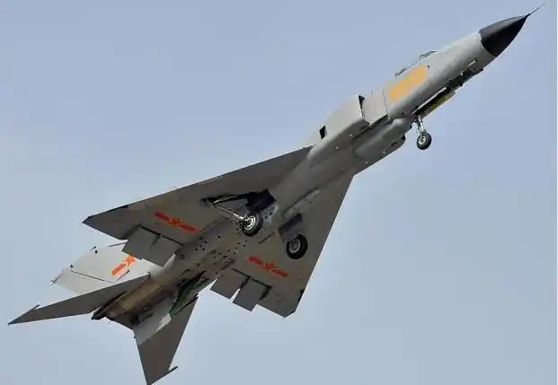 歼8ii宝刀不老一项绝技只有歼20能做到