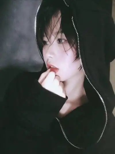 帅气的短发女生头像 - 堆糖,美图壁纸兴趣社区