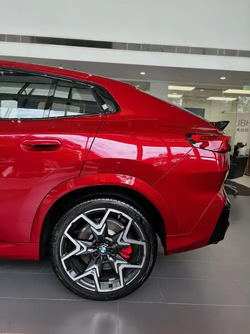 适合拽姐的宝马纯进口x2红色实拍来啦