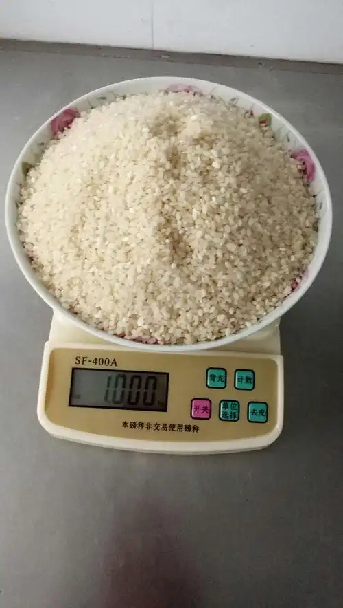 〈千克和克〉称一般物品有多重,常用千克作单位.