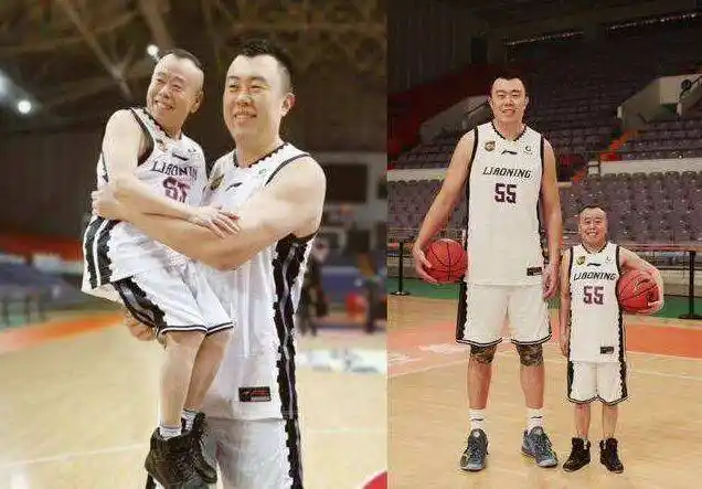 有种"尴尬"叫明星合影,看姚明和潘长江,网友:也就差了一个我_照片