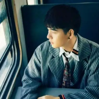 微信头像男生文艺气质 男生头像图片大全 -【爱个性】