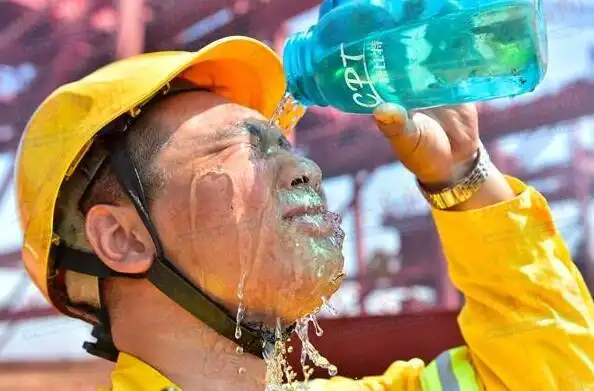 高温津贴缴个税是"牙缝里抢食"