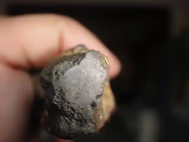 酸洗后是陨石吗