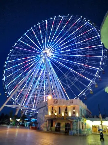 杭州湾海皮岛景点,很棒的,项目很多,人很少,几乎不要排队,摩天轮很